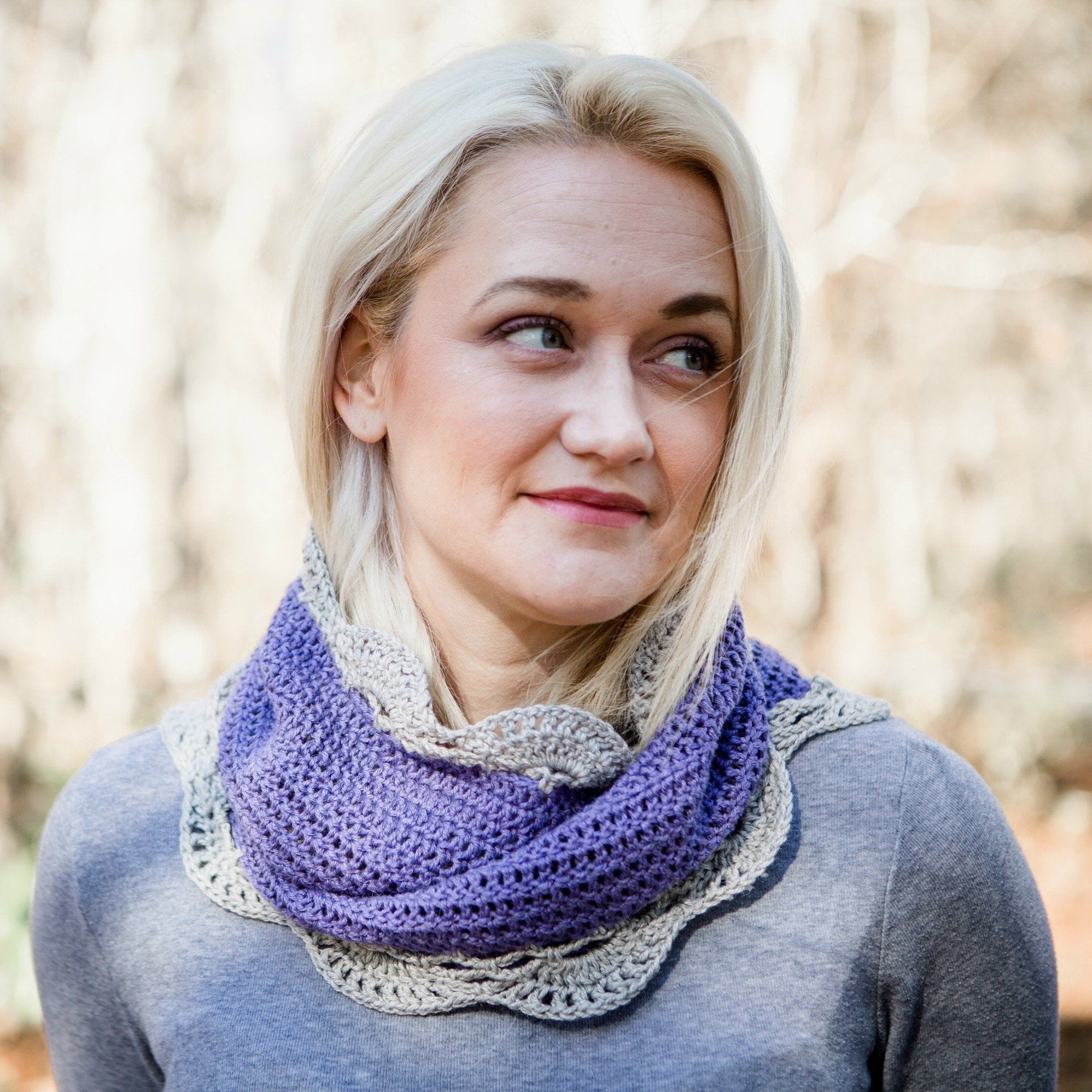 Free Mobius Crochet Pattern: Twisted Cowl